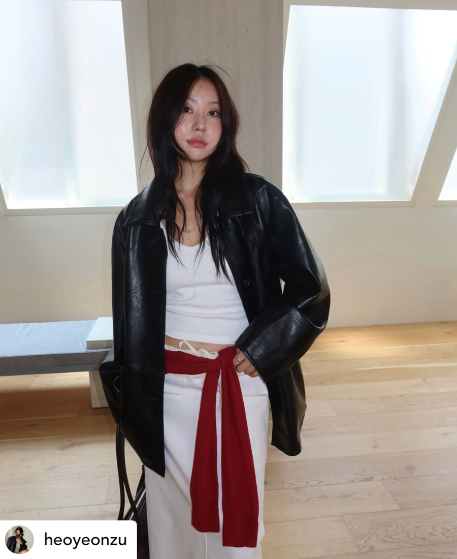 流蘇與配件創意 — 紅色針織當腰帶配 maxi 裙